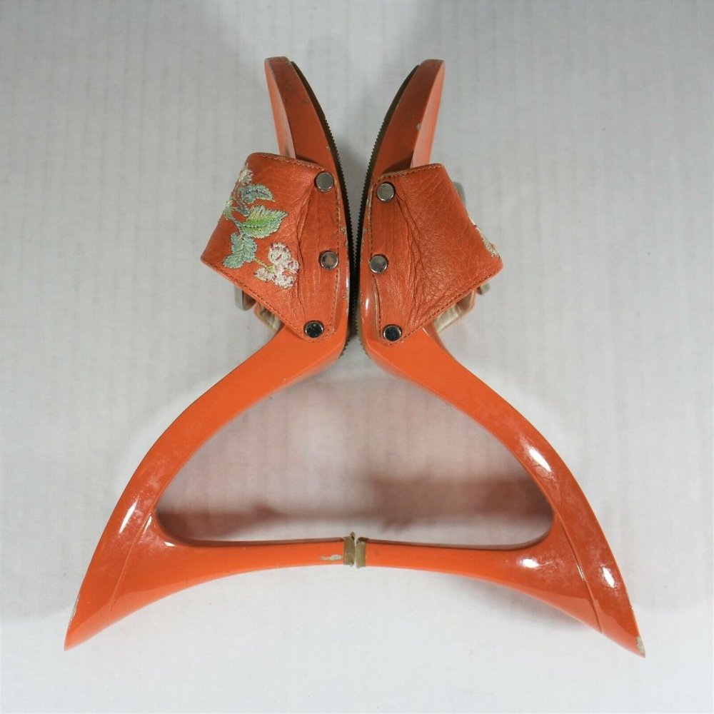 Christian Dior Embroidered Floral Heels M616 - Picture 6 of 11